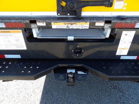 Used 2017 GMC Savana 3500 Extended image 40