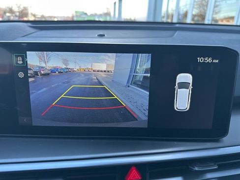 Used 2025 Kia Sorento EX w/ EX Panoramic Sunroof Package image 12