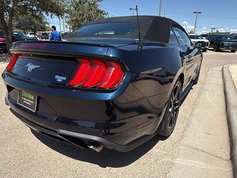 Used 2021 Ford Mustang Premium RWD image 8