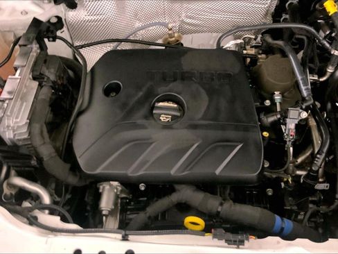 Used 2025 Buick Encore GX Preferred AWD/4WD image 30
