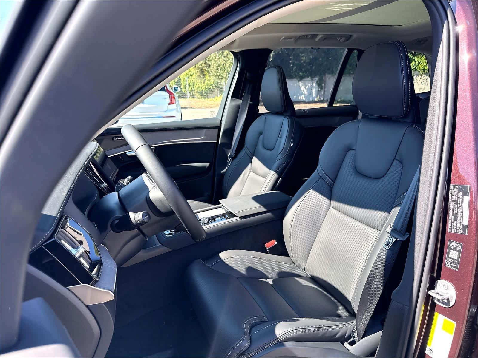 New 2026 Volvo XC90 B5 Ultra w/ Protection Package AWD/4WD image 11