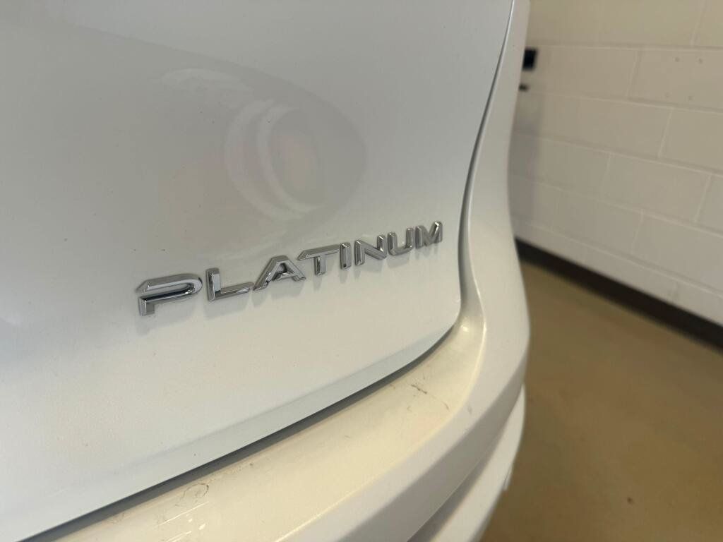 Certified 2024 Toyota Crown Platinum AWD/4WD image 15