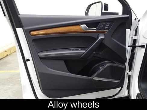 Used 2023 Audi Q5 2.0T Premium Plus image 16