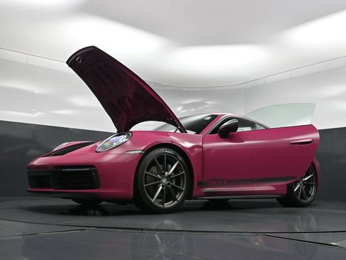 Certified 2023 Porsche 911 Carrera T RWD image 35