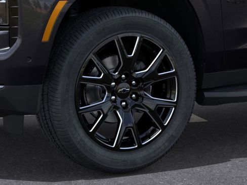 New 2026 Chevrolet Suburban RST image 33