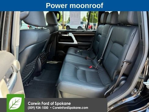 Used 2021 Toyota Land Cruiser Heritage Edition AWD/4WD image 11