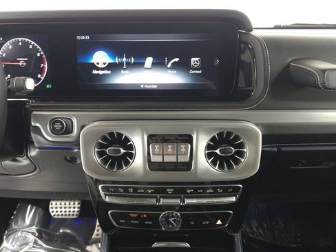 Used 2024 Mercedes-Benz G 550 image 16