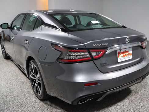 Used 2023 Nissan Maxima SV w/ Floor Mat Group image 9