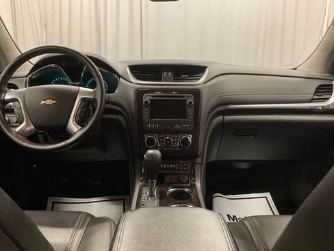 Used 2017 Chevrolet Traverse Premier image 32