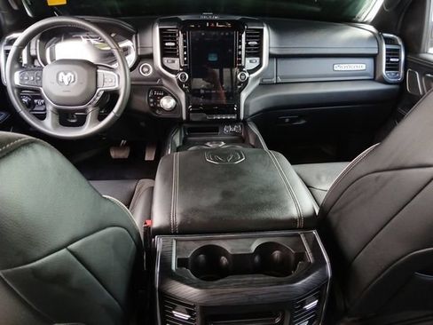 Used 2024 RAM 1500 Laramie AWD/4WD image 15