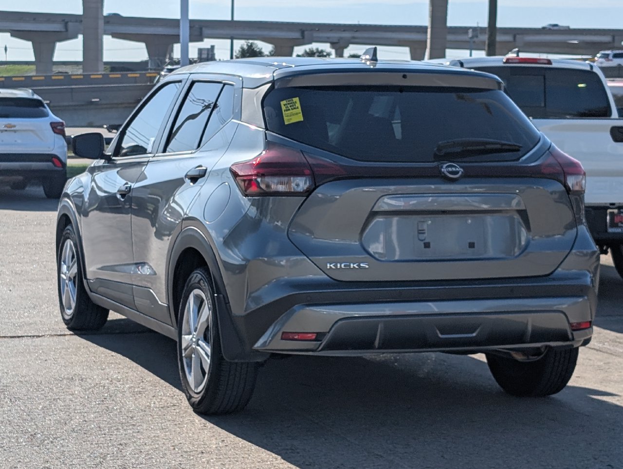Used 2025 Nissan Kicks Play S FWD image 4