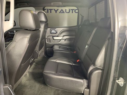 Used 2018 Chevrolet Silverado 1500 LT w/ Texas Edition RWD image 29