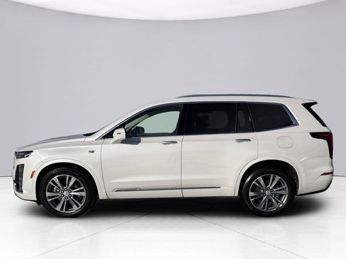 Used 2025 Cadillac XT6 Premium Luxury w/ LPO, Floor Liner Package image 6