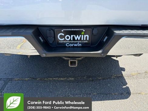 Used 2017 Ford F150 Lariat w/ Equipment Group 501A Mid AWD/4WD image 12