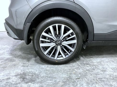 Certified 2024 Nissan Kicks SV image 22