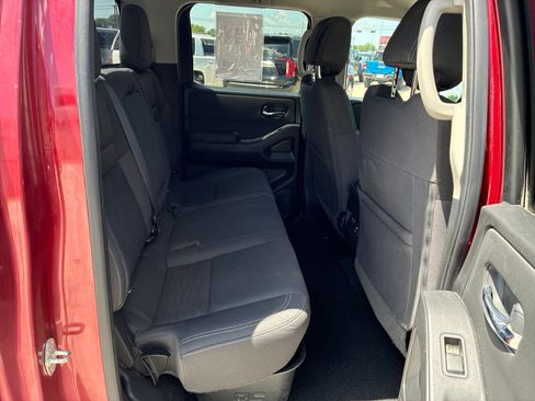 Used 2022 Nissan Frontier SV AWD/4WD image 20