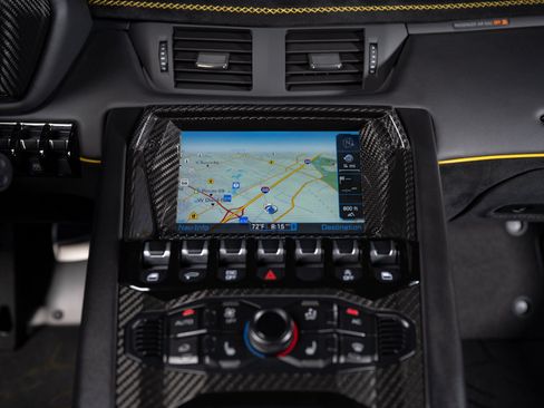 Used 2021 Lamborghini Aventador SVJ AWD/4WD image 29