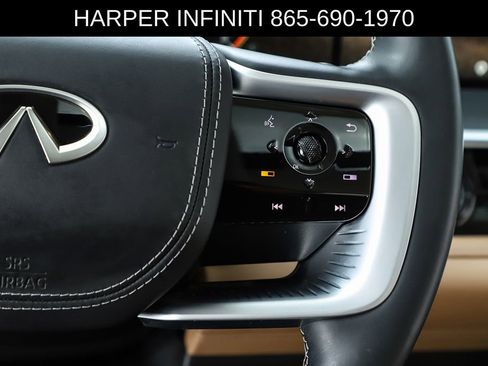 Used 2025 INFINITI QX80 Sensory AWD/4WD image 23