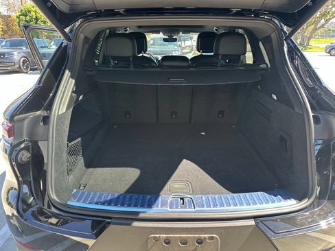 Used 2024 Porsche Cayenne AWD/4WD image 14