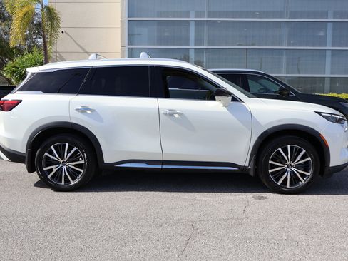 Certified 2023 INFINITI QX60 Sensory w/ Cargo Package image 11