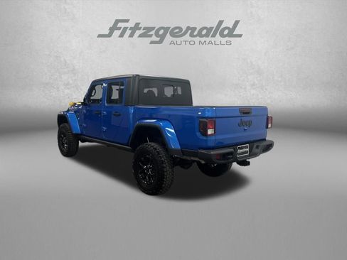 Used 2022 Jeep Gladiator Sport image 3
