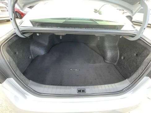 New 2025 Nissan Altima 2.5 SV image 10