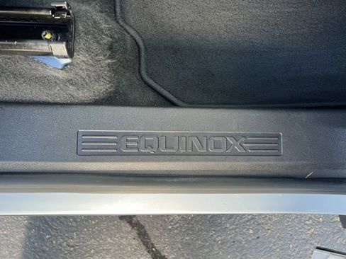 Used 2022 Chevrolet Equinox LS w/ LS Convenience Package image 18