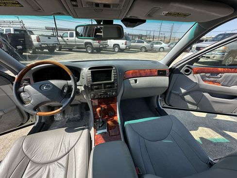 Used 2006 Lexus LS 430 RWD image 42