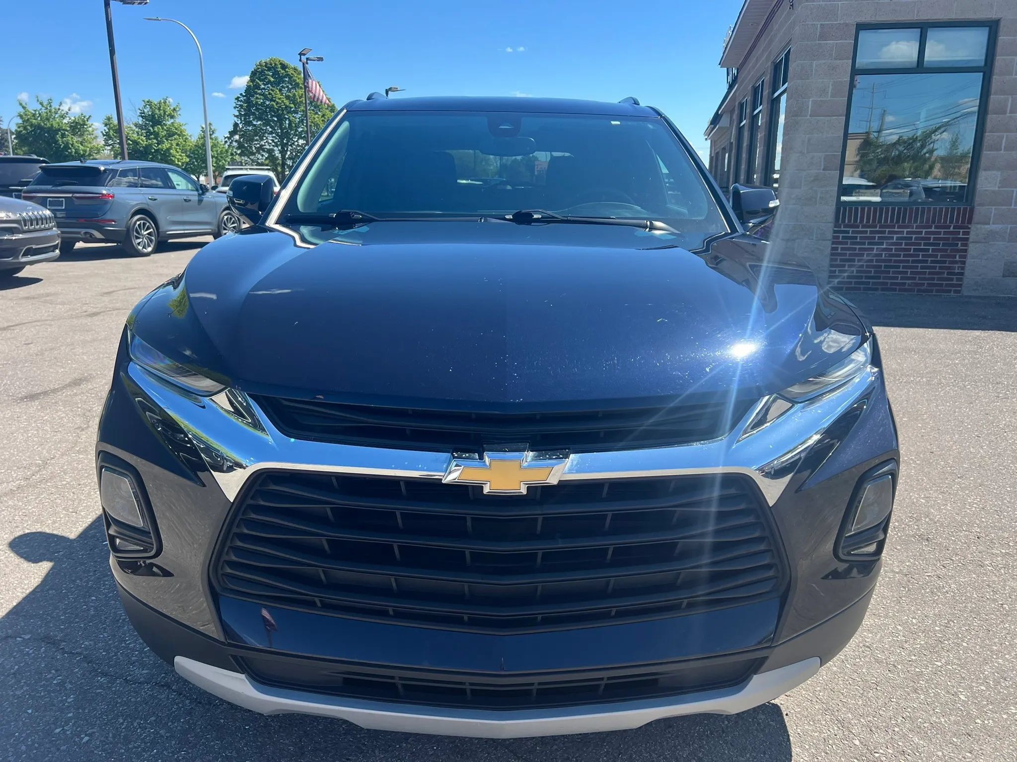 Used 2021 Chevrolet Blazer LT FWD image 3