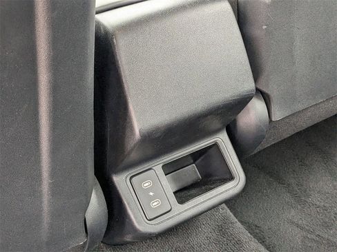 Used 2025 Kia K4 LXS image 28