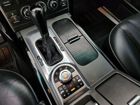 Used 2011 Land Rover Range Rover Supercharged image 12