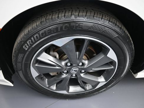 Used 2024 Honda Odyssey Elite image 14