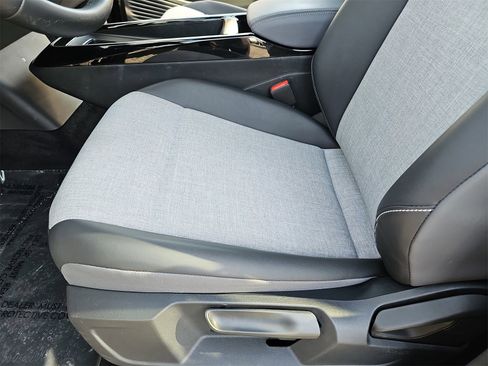 Certified 2023 Volkswagen ID.4 Pro image 27