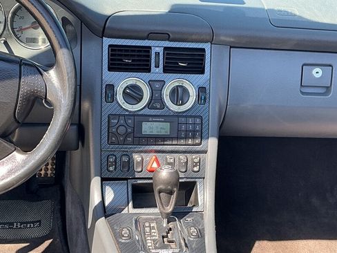 Used 1999 Mercedes-Benz SLK 230 image 27