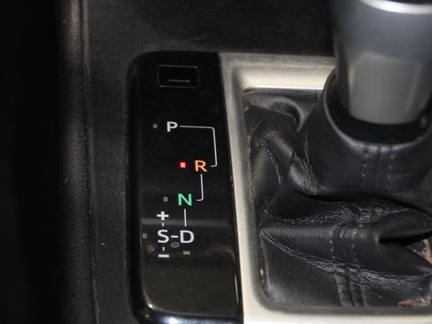 Used 2017 Toyota Highlander XLE image 15