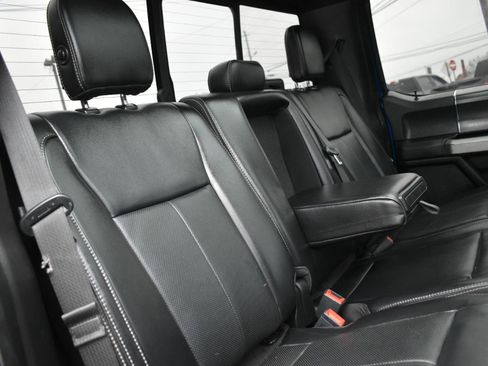 Used 2019 Ford F150 Lariat w/ Equipment Group 502A Luxury AWD/4WD image 28