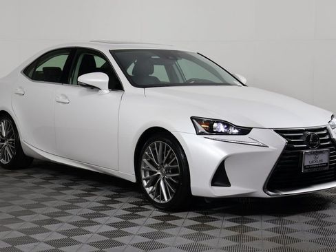 Used 2017 Lexus IS 200t RWD image 3