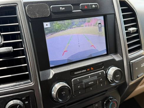 Used 2018 Ford F150 XLT w/ Equipment Group 302A Luxury RWD image 38
