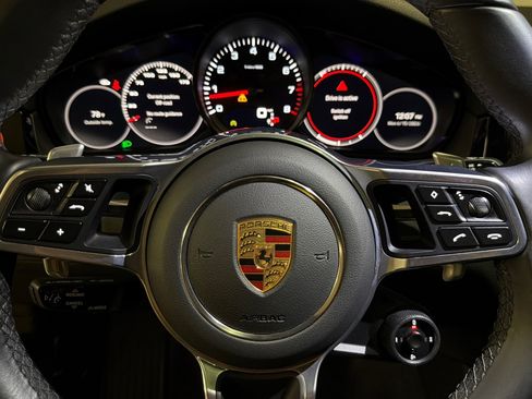 Used 2023 Porsche Cayenne Platinum Edition w/ Towing Package w/o Tow Ball AWD/4WD image 22
