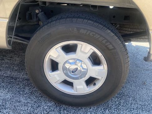 Used 2014 Ford F150 XLT w/ Equipment Group 301A Mid RWD image 15