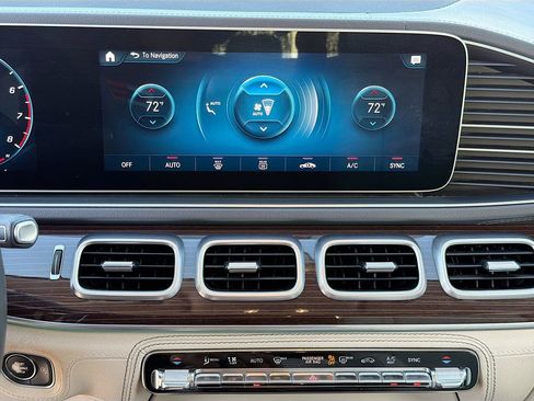 Used 2020 Mercedes-Benz GLE 350 4MATIC w/ AMG Line Exterior image 33