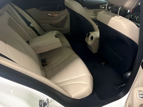 Used 2018 Mercedes-Benz C 300 4MATIC Sedan image 14