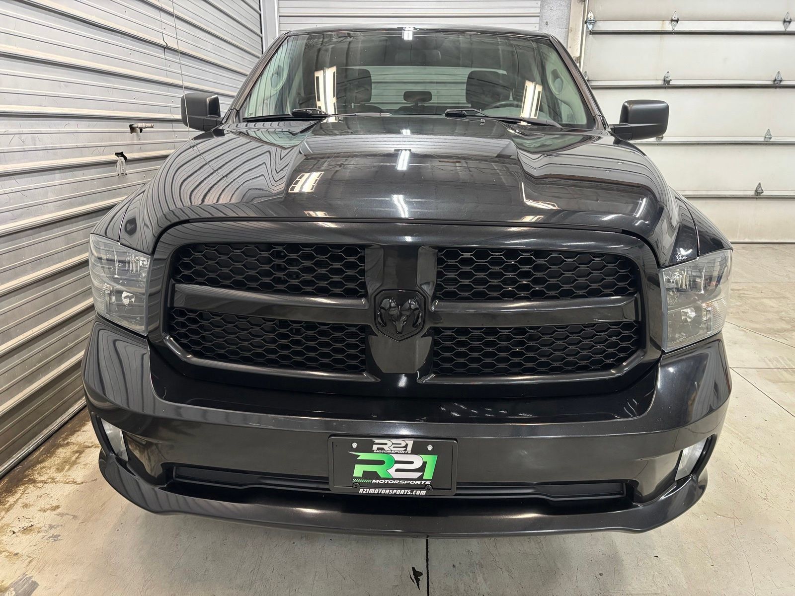 Used 2018 RAM 1500 Express w/ Black Ram 1500 Express Group AWD/4WD image 2