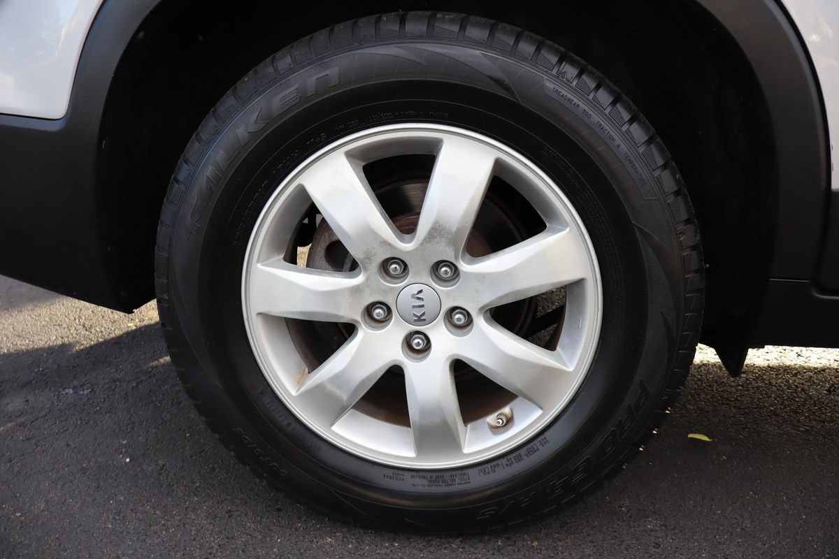 Used 2013 Kia Sorento LX AWD/4WD image 44