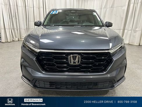 Used 2025 Honda CR-V EX image 3