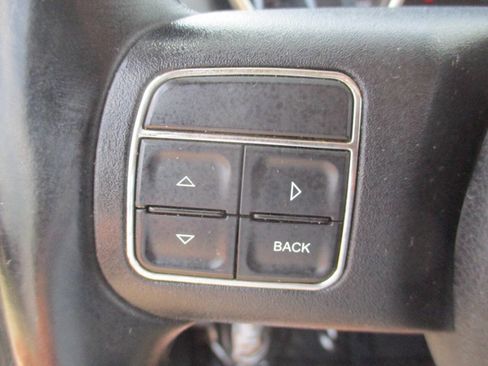 Used 2013 Jeep Grand Cherokee Laredo AWD/4WD image 19