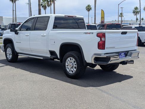 Used 2021 Chevrolet Silverado 3500 LT w/ Convenience Package AWD/4WD image 4