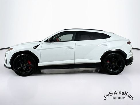 Used 2020 Lamborghini Urus AWD/4WD image 4