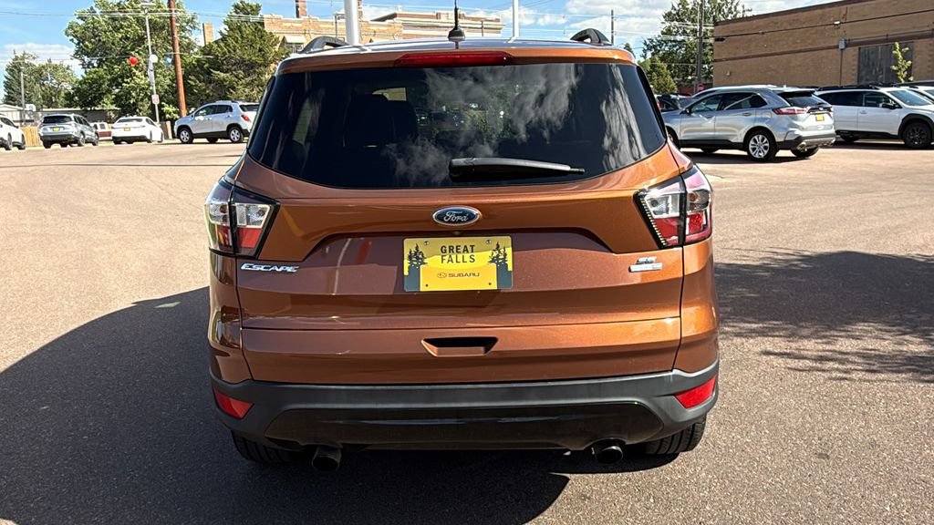 Used 2017 Ford Escape SE w/ SE Sport Appearance Package AWD/4WD image 6