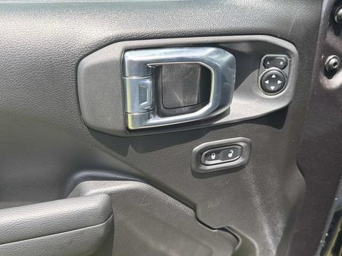 New 2026 Jeep Gladiator Sport AWD/4WD image 23